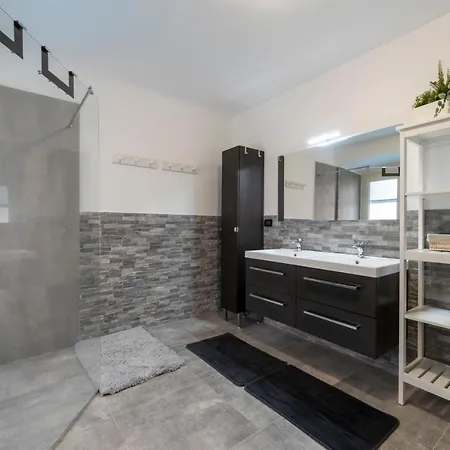 Apartamento Kainua Superba Génova
